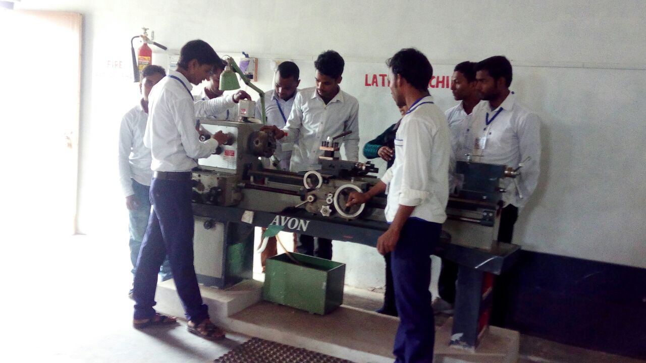 Fitter Trade — Lathe Machine